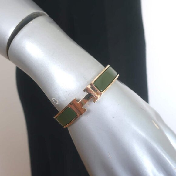 Hermes Clic H PM Bracelet Forest Green Enamel & Gold - Picture 1 of 7